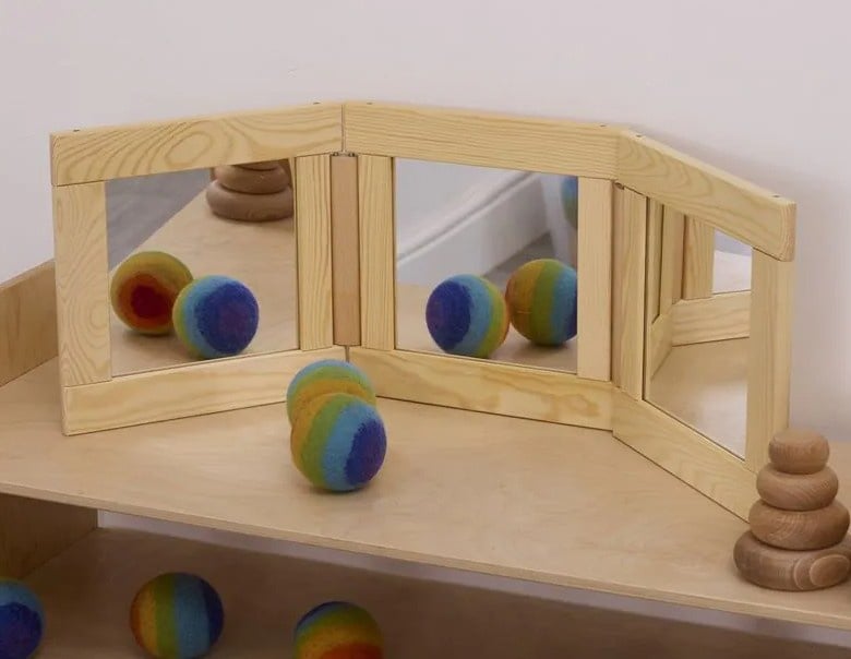 Table triptych mirror