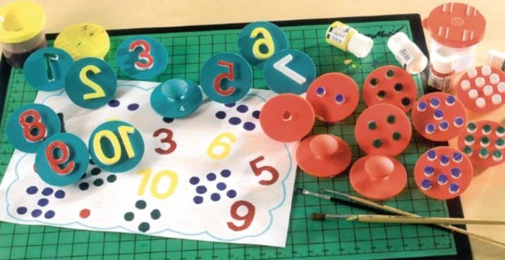 Stamp set numbers and dots 20-piece