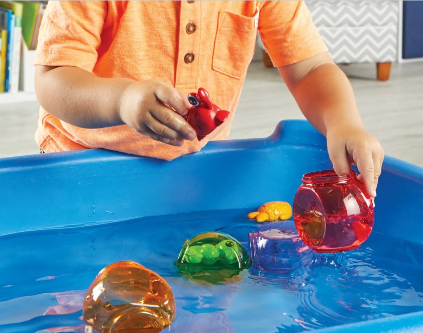 Peekaboo fishbowls with water animals
