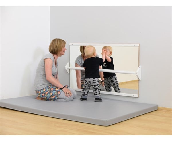 # Large floor mat for EduCasa dream house