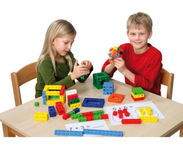 Counting blocks 100 pieces