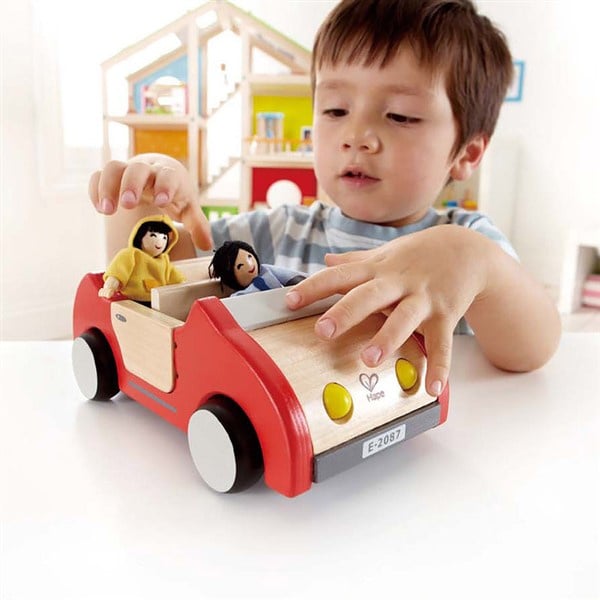 Dolls house family car