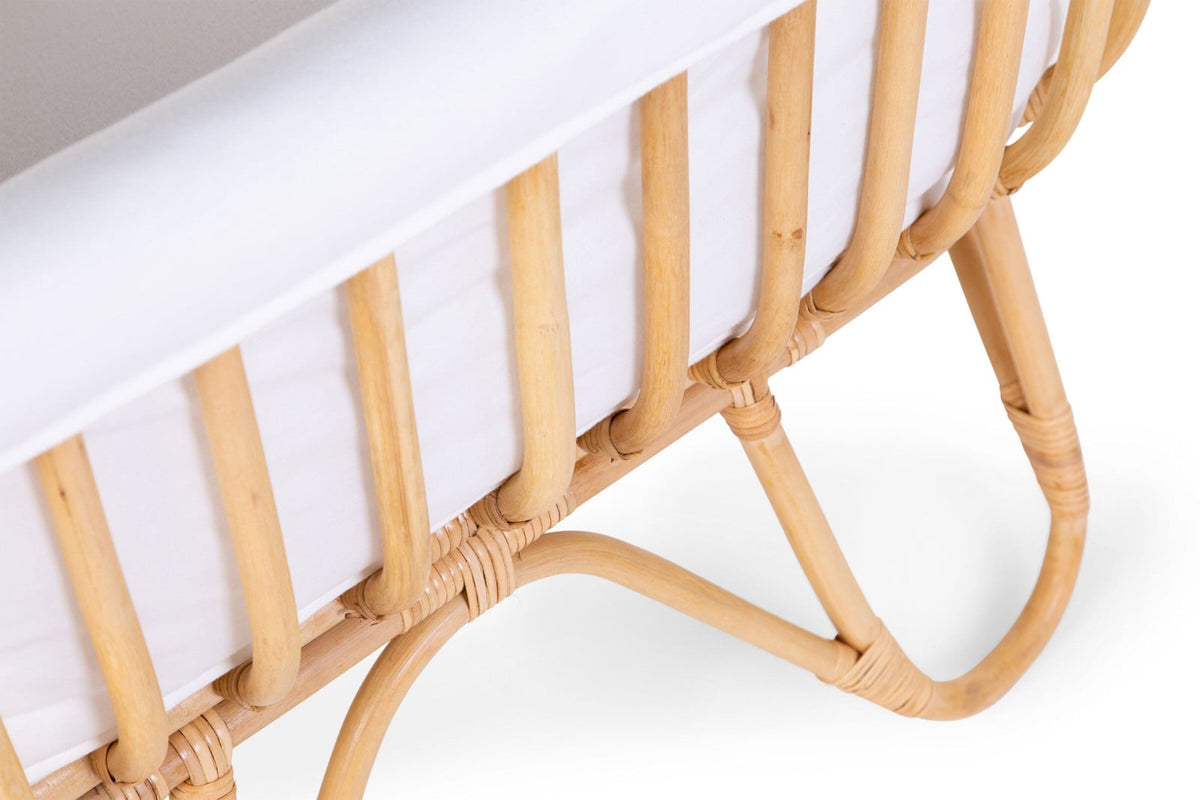 # Rattan bassinet, including mattress and Jersey ecru cover