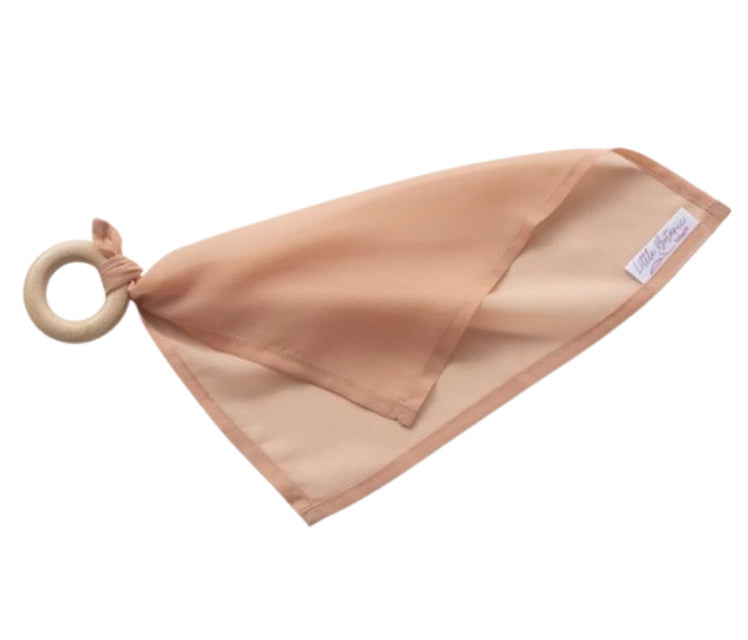 Playcycle speeldoek klein, 30 cm, met houten ring, diverse kleuren