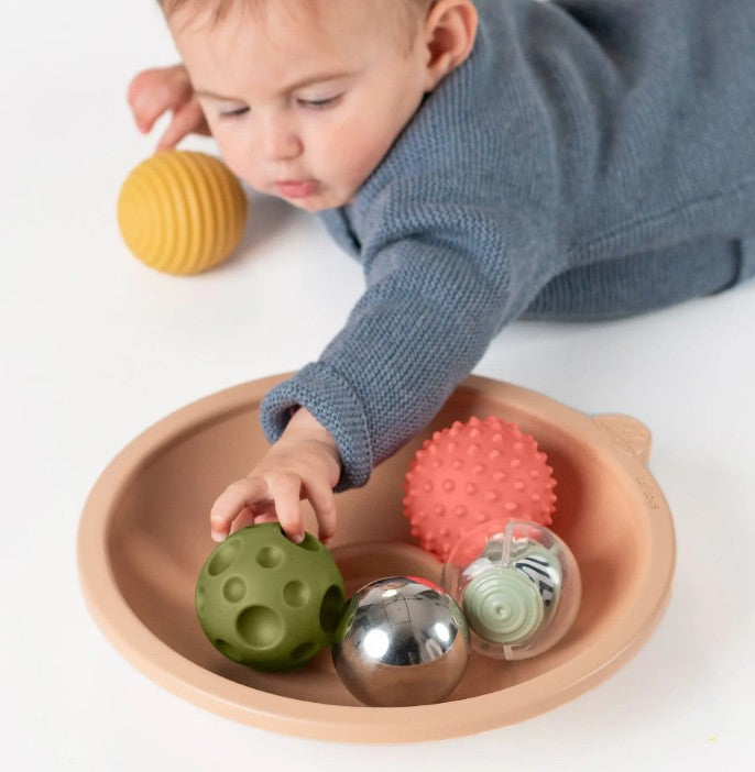 Tummy-Time Action Tray