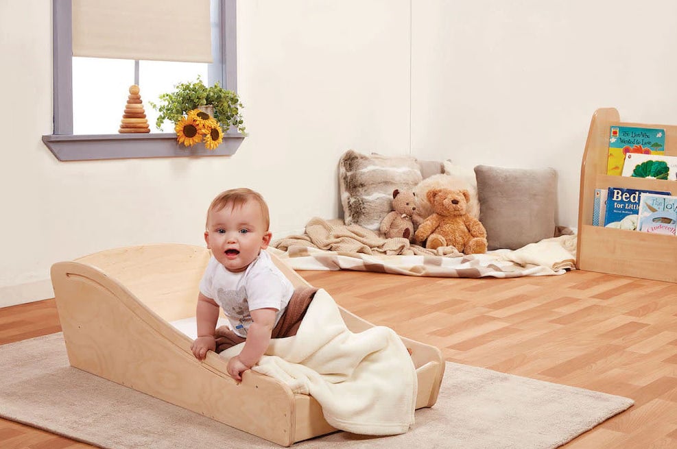 Sleep pod, incl. mattress, fitted sheet, and blanket