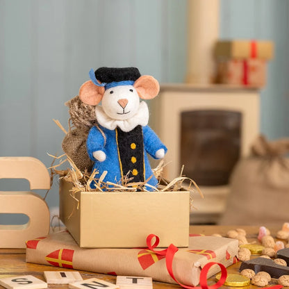# Vilten Sintermuis met 3 Pietermuizen Fairtrade