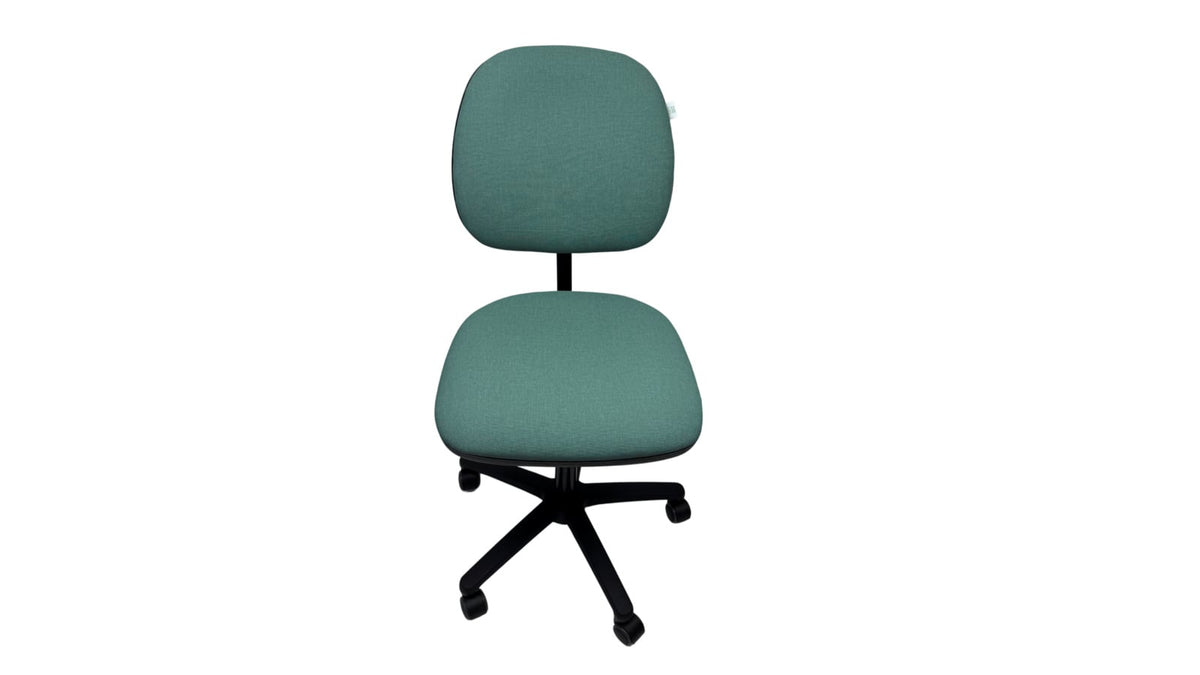 # Leader's Chair Saar Upholstered in Luxury Faux Leather