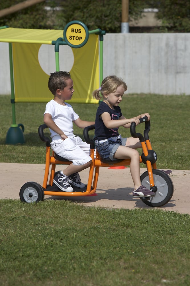 Pilot orange tricycle 2 seats driewieler