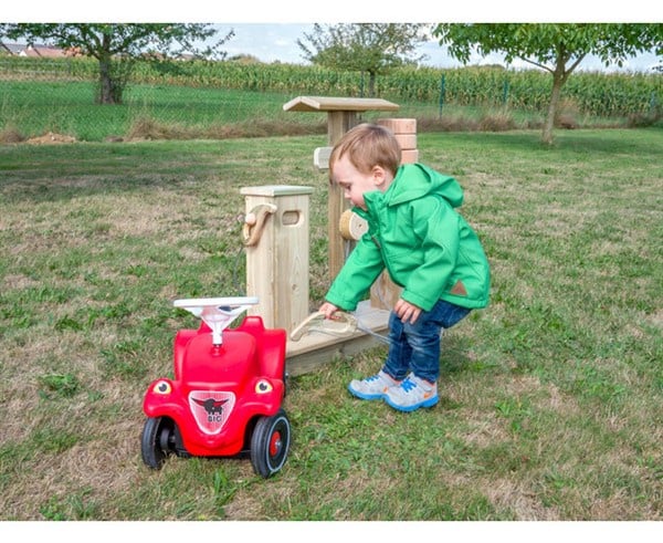 # Wooden gas station - Fuel pump