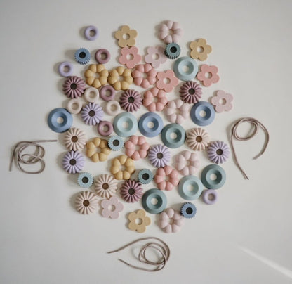 Mushie Flower Bead Lacing Play Set