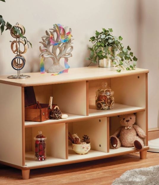 Open cabinet with 5 compartments