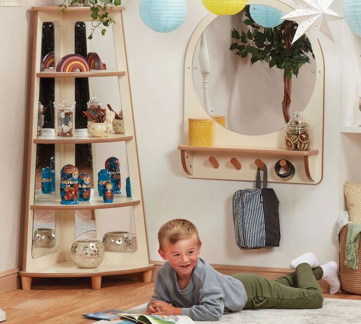 Corner cabinet with mirrors
