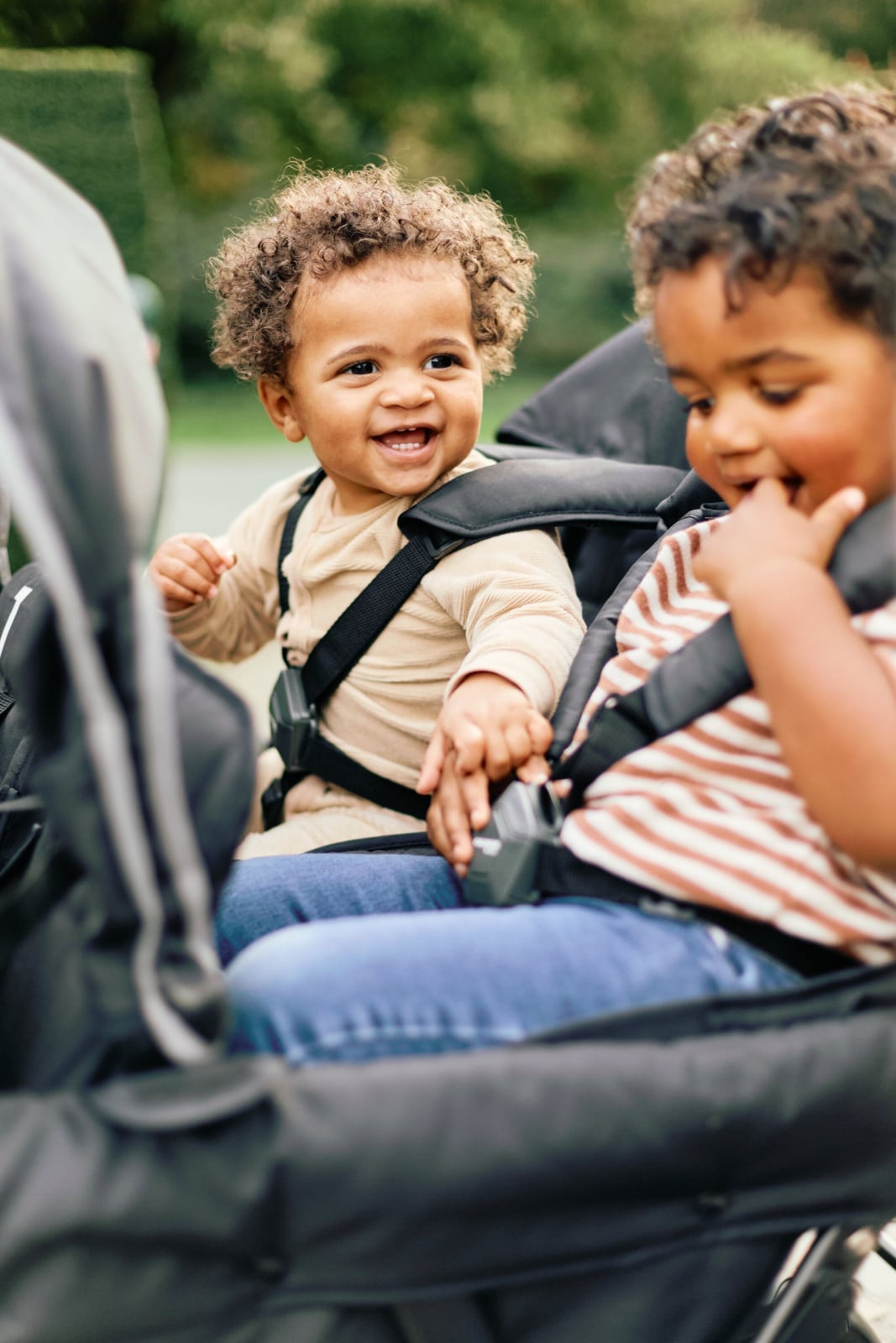 # Quadruple, 4-persoons kinderwagen incl. regenhoes en zonnekappen