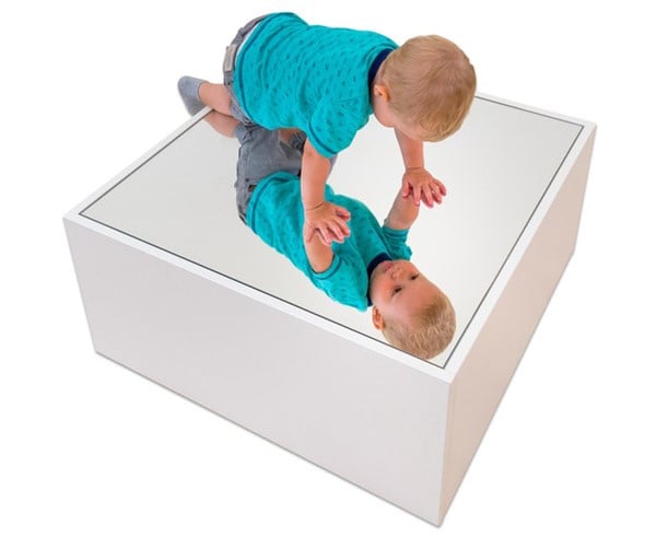 # Square Stage Section with Mirror 50 x 50 cm