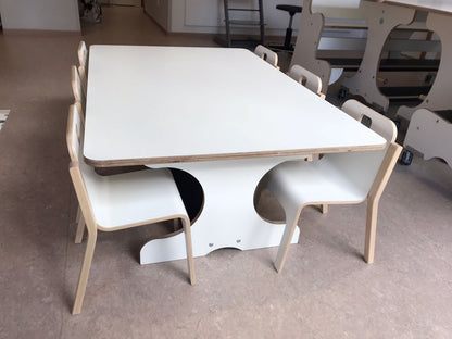 Peutertafel 150 x 80 cm