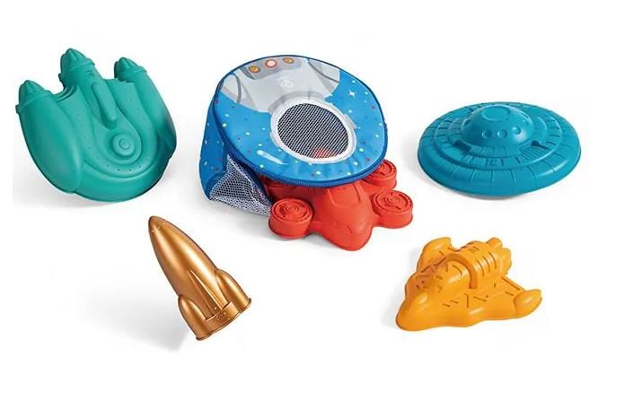 Space sand moulds in storage bag