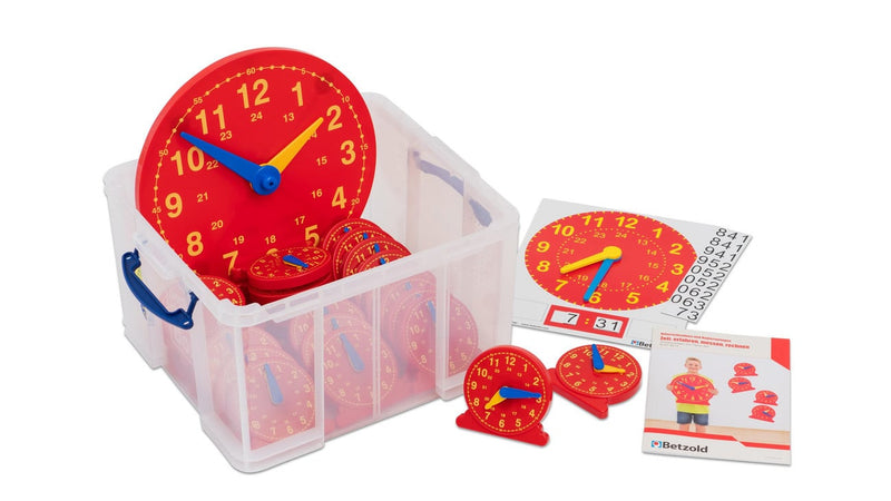 Set of 25 clocks, for the whole group