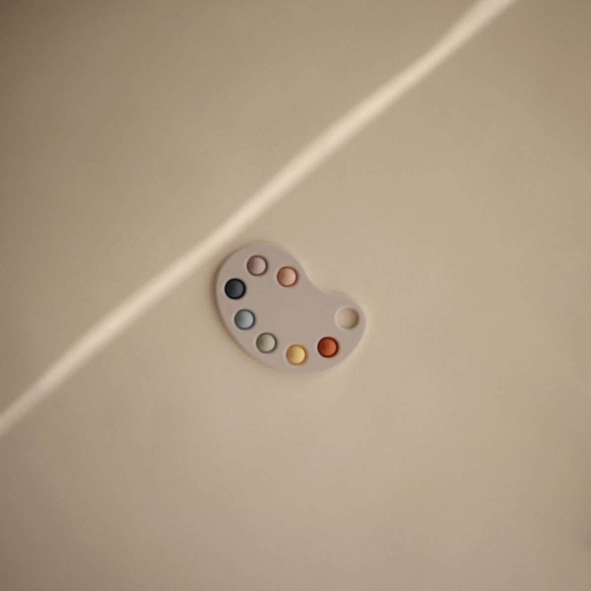 Mushie Painter's Palette, Press & Chew Toy