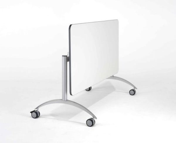 # Kantelbare verrijdbare tafel