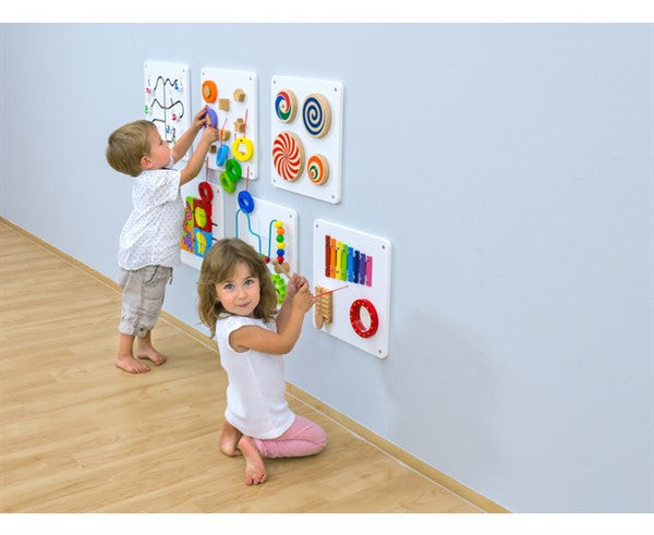 # Set van 6 kleurrijke wandborden, nummer 1